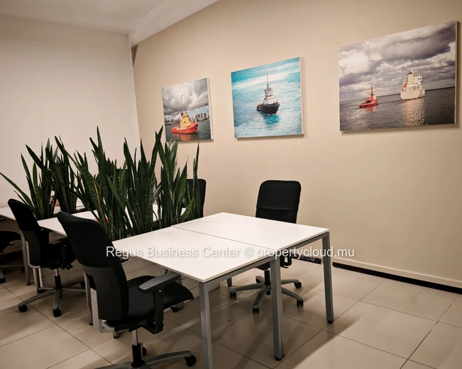 All-inclusive access to coworking space in Regus Grand Bay Central