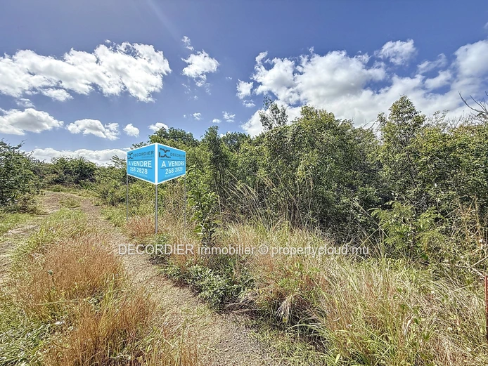 Land for sale – Pereybere