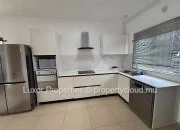 This spacious and modern 200m² duplex is available for long-term rent