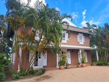 5 Bedroom House