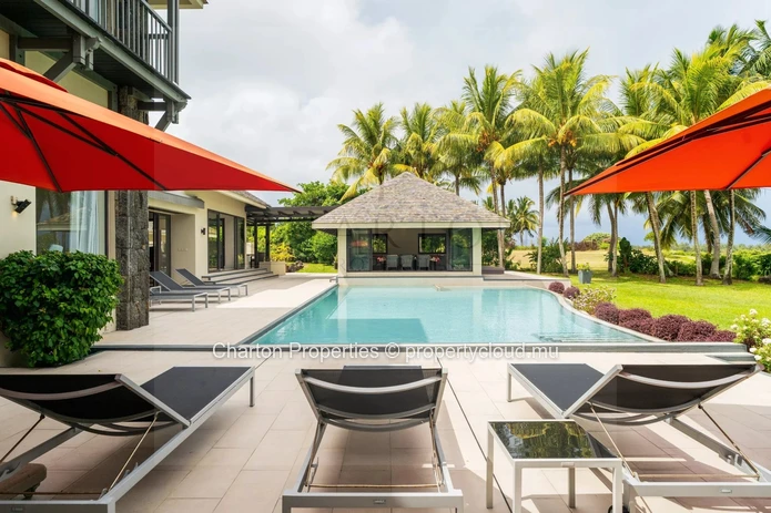 Villa 6 chambres d’exception avec vue panoramique sur le golf et le lagon
