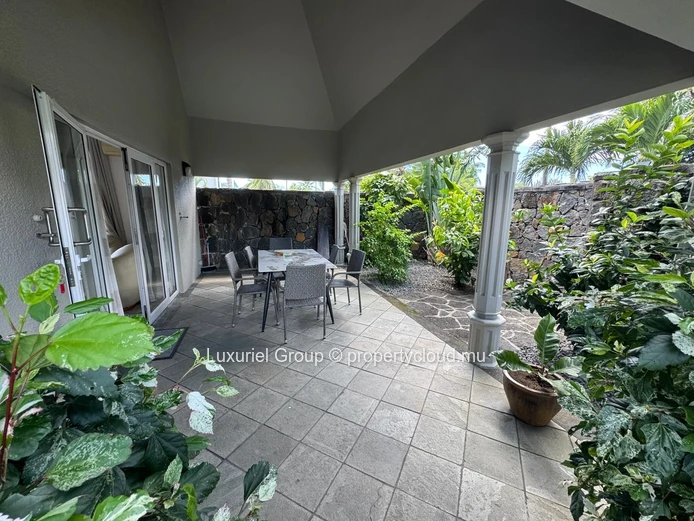  Villa for Rent in Pointe aux Canonniers