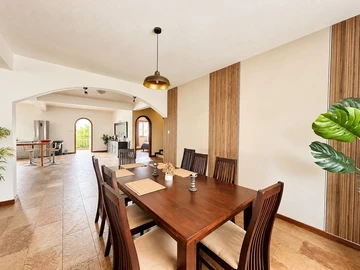 4 Bedroom Villa
