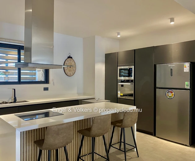 Modern 3-Bedroom Apartment for Sale – West Coast Living at Its Best