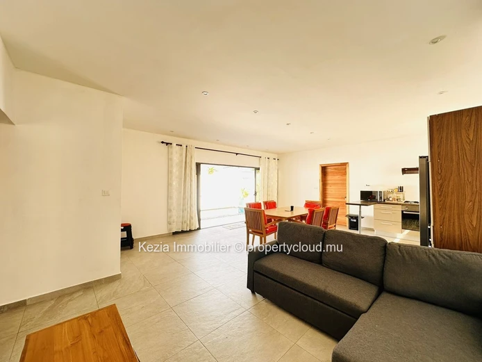 Single-Storey Villa With A Warm And Inviting Atmosphere