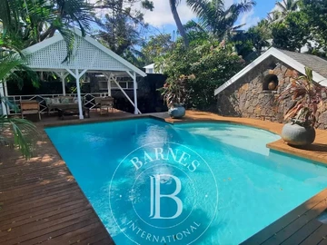 5 Bedroom Villa