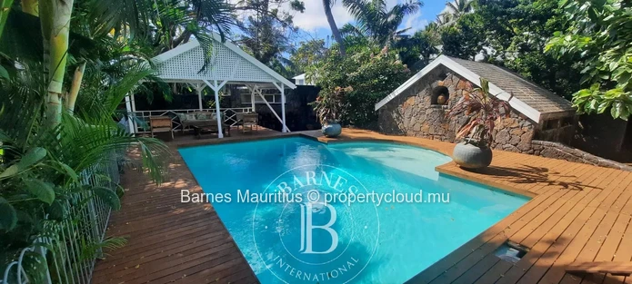 POINTE AUX CANONNIERS - Extraordinary Villa with 5 Bedrooms