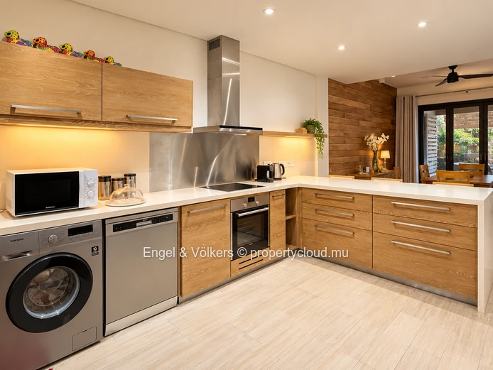 Waterfront Living at La Balise Marina – 3-Bedroom Duplex
