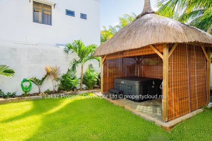 Cosy House for sale - Accessible to Locals only