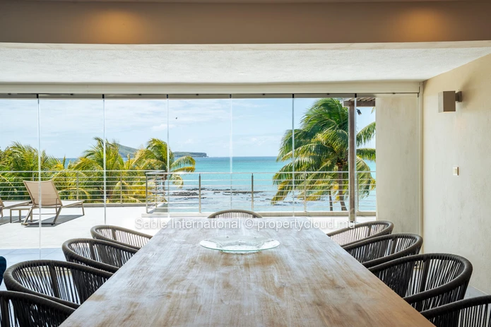 Luxury Beachfront Penthouse in Cap Malheureux with Sea Views and Communal Pool - Fully Furnished and Equipped 