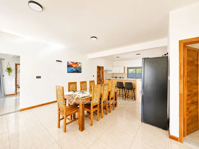 Une Villa Contemporaine Et Familiale Aux Volumes Généreux