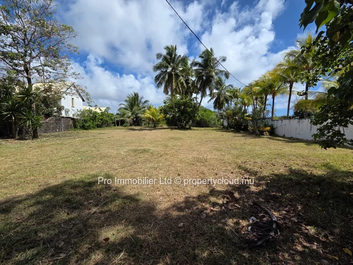 Stunning Beachfront Land/Villa For Sale , Trou D’Eau Douce, Mauritius