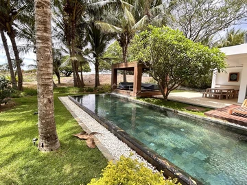 5 Bedroom Villa