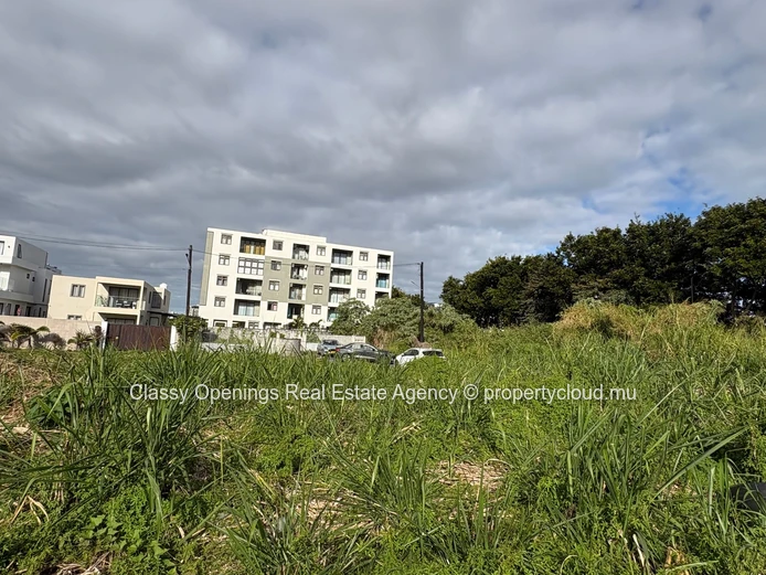 Terrain 429 m² à Sodnac — vue montagne, proche écoles & commerces