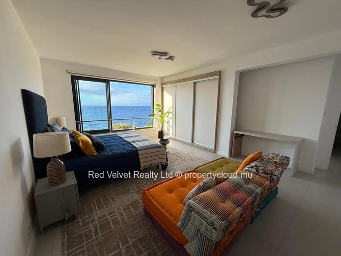 Penthouse meublé en front de mer avec vue sur l'océan à vendre — Flic en Flac