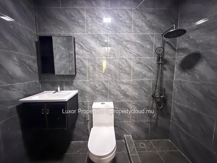 À LOUER | Appartement Moderne en Bord de Mer à Le Bouchon