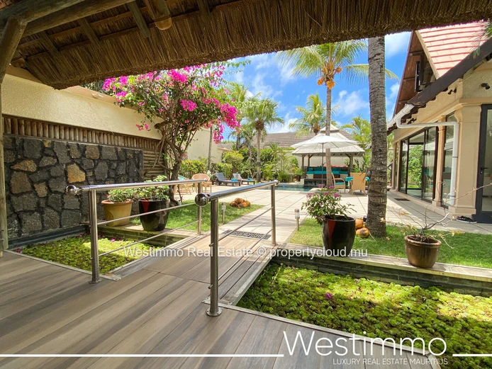 Pereybere - For rent Magnificent Balinese Villa with pool in a secure complex