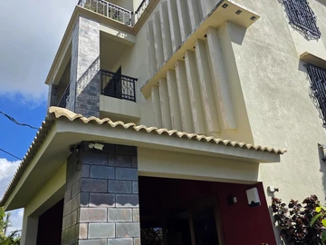 5 Bedroom Villa
