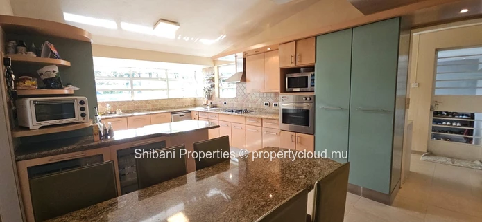 Modern Family Home for Sale – Curepipe
