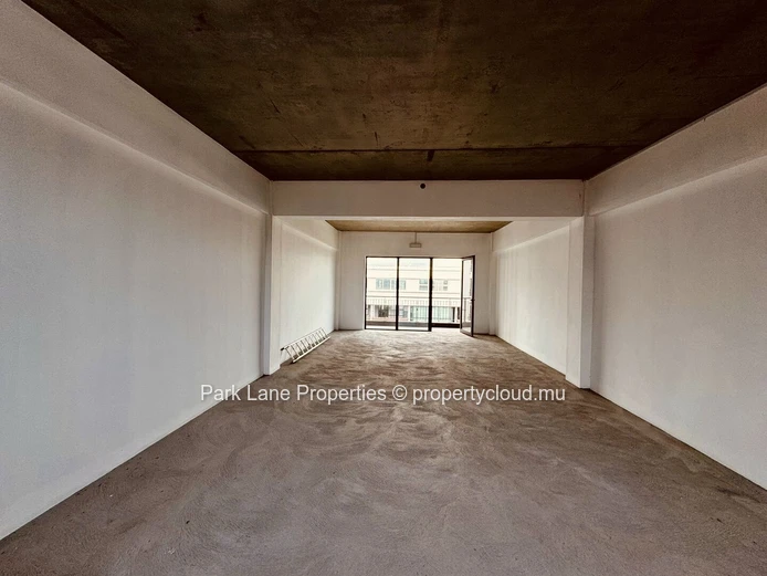 Office space with fibre optic in central Business Park