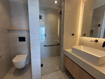 4 Bedroom Apartment