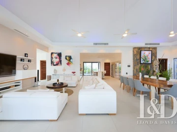 4 Bedroom Villa