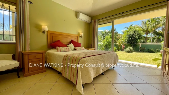 Villa privée sur la côte Ouest avec superbe vue montagne