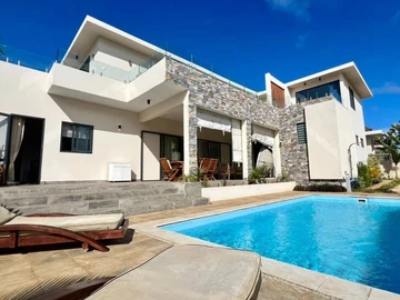 4 Bedroom Villa