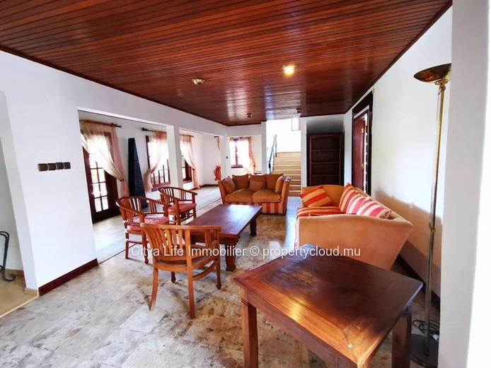 Luxurious Furnished House with Private Pool in Floréal - 560m² Living Area - Rs 120,000 rent
