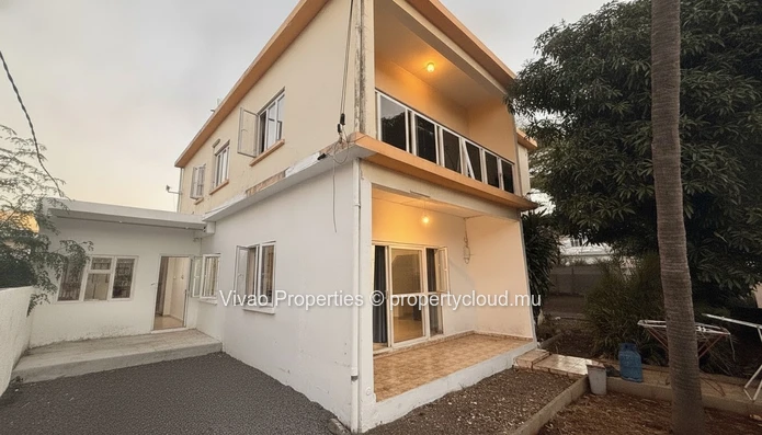 Appartement meublé de 2 chambres à louer à Pointe aux Sables - 30 000 Rs par mois