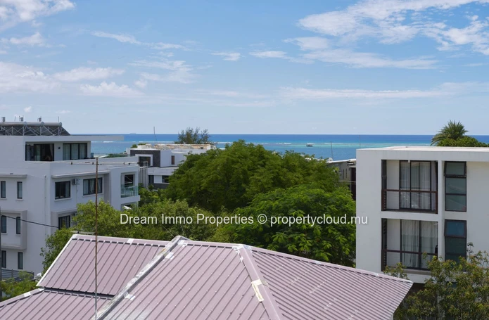 Superbe Penthouse De 3 Ch Avec Vue Mer A 2 Pas Du Lagon Et Du Golf De Mont Choisy - Ile Maurice