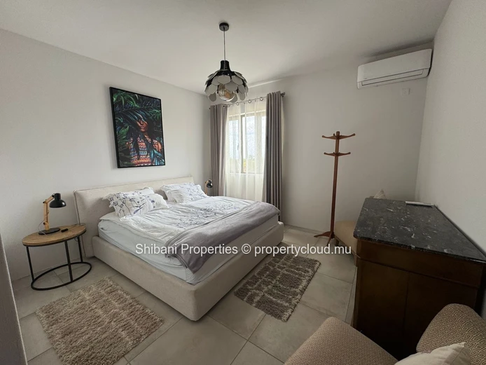 Top-Floor Apartment with Private Rooftop