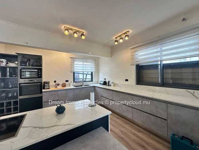 Great Opportunity! 2 Independent Houses Close To Amenities In Rose Belle – Mauritius