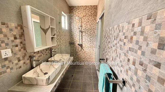 Villa contemporaine à louer - Calodyne