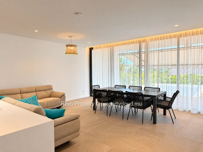 Seaside Duplex with Resort-Style Amenities