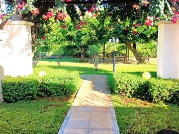 4 Bedroom Villa