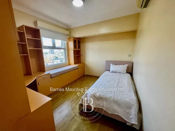 QUATRE BORNES - Duplex - 4 chambres - 330 m²