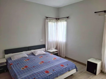 5 Bedroom Villa