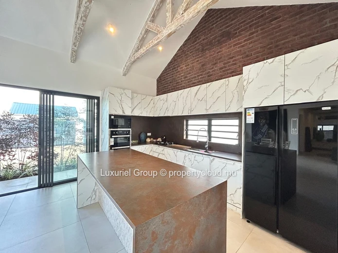 Élégante villa 3 suites avec jardin – Mont Mascal
