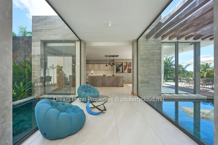 Exceptional 5-bedroom villa with beautiful sea views in the heart of Anahita Golf & Spa Resort – Mauritius