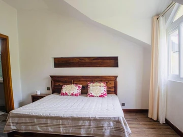 3 Bedroom Townhouse, Duplex