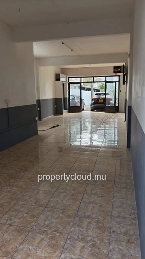 A louer, local commercial - TRIOLET