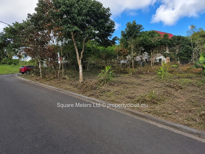 Terrain résidentiel de 837 m² à vendre à La Réunion (Mandat exclusif)