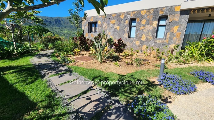 Montana Oceano Vistas – Cottage Rainbow
