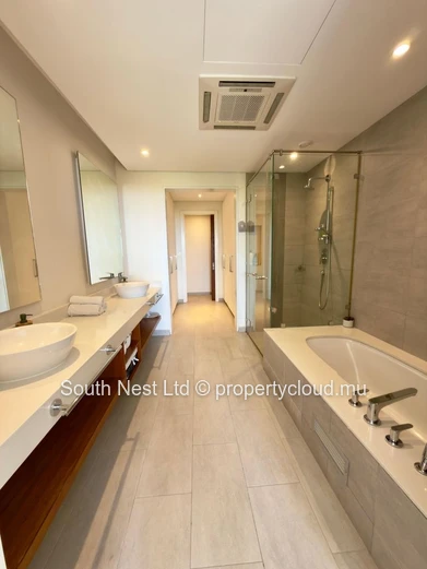 Bel appartement en duplex meublé avec 3 chambres en suite