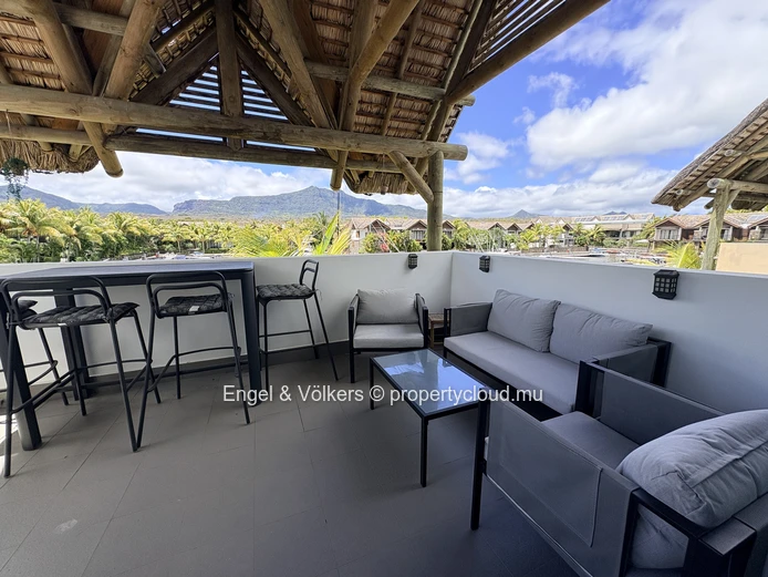 FOR RENT - Elegant Marina Apartment in Black River