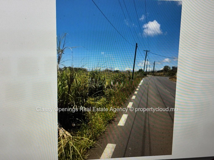 Mont Mascal 14,050 m² — Roadside Land Near Golf & Shops
