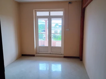 9 Bedroom Apartment