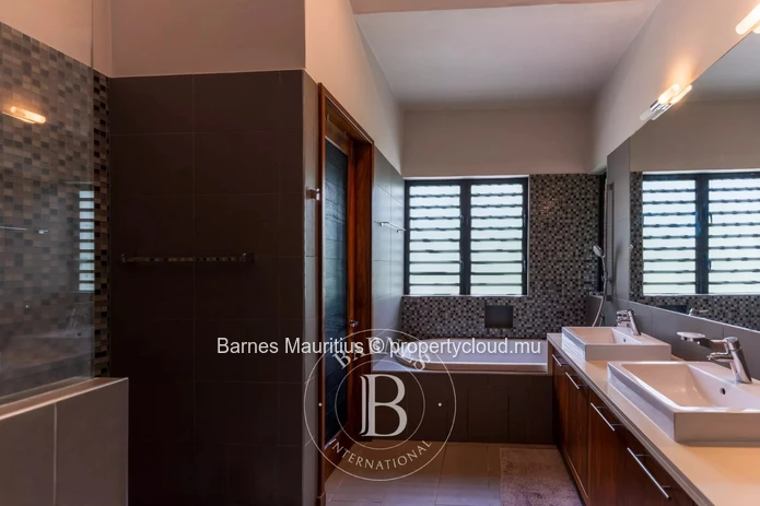 MOKA - Magnifique Penthouse à Louer - 250 m²