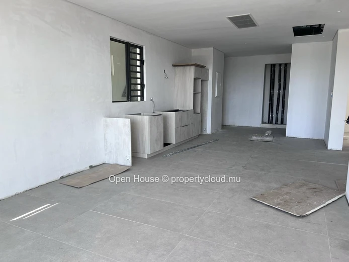 2-Bedroom Apartment for Sale in Black River with Common Pool
